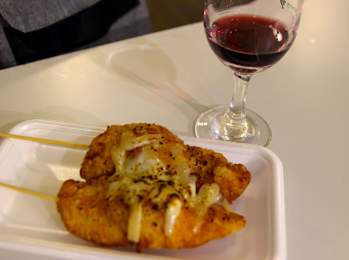 鶏ササミのチーズ焼きとワイン